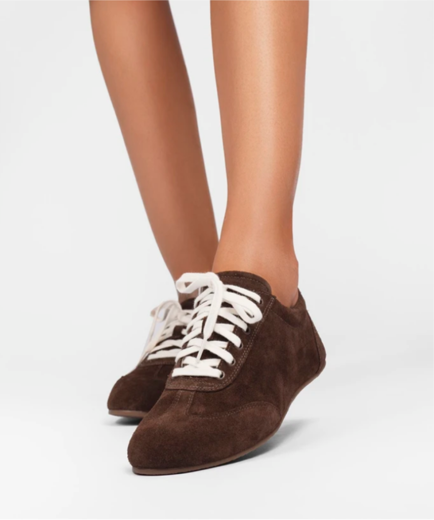 סניקרס חומות